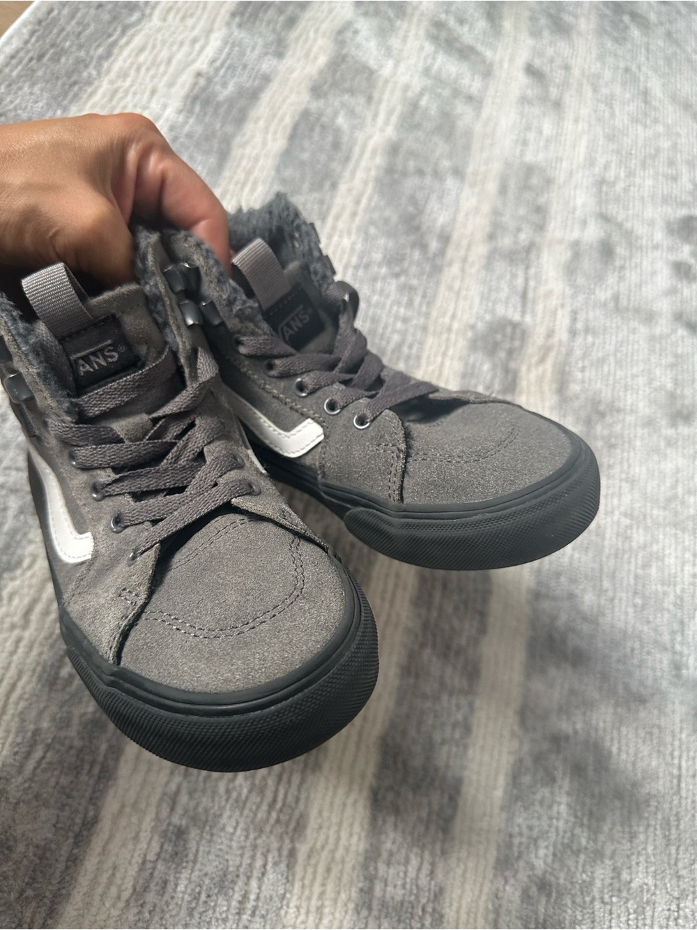 Vans - Picture 6 of 8